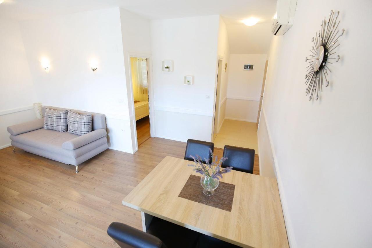 Apartmani Dane Sukošan Екстериор снимка