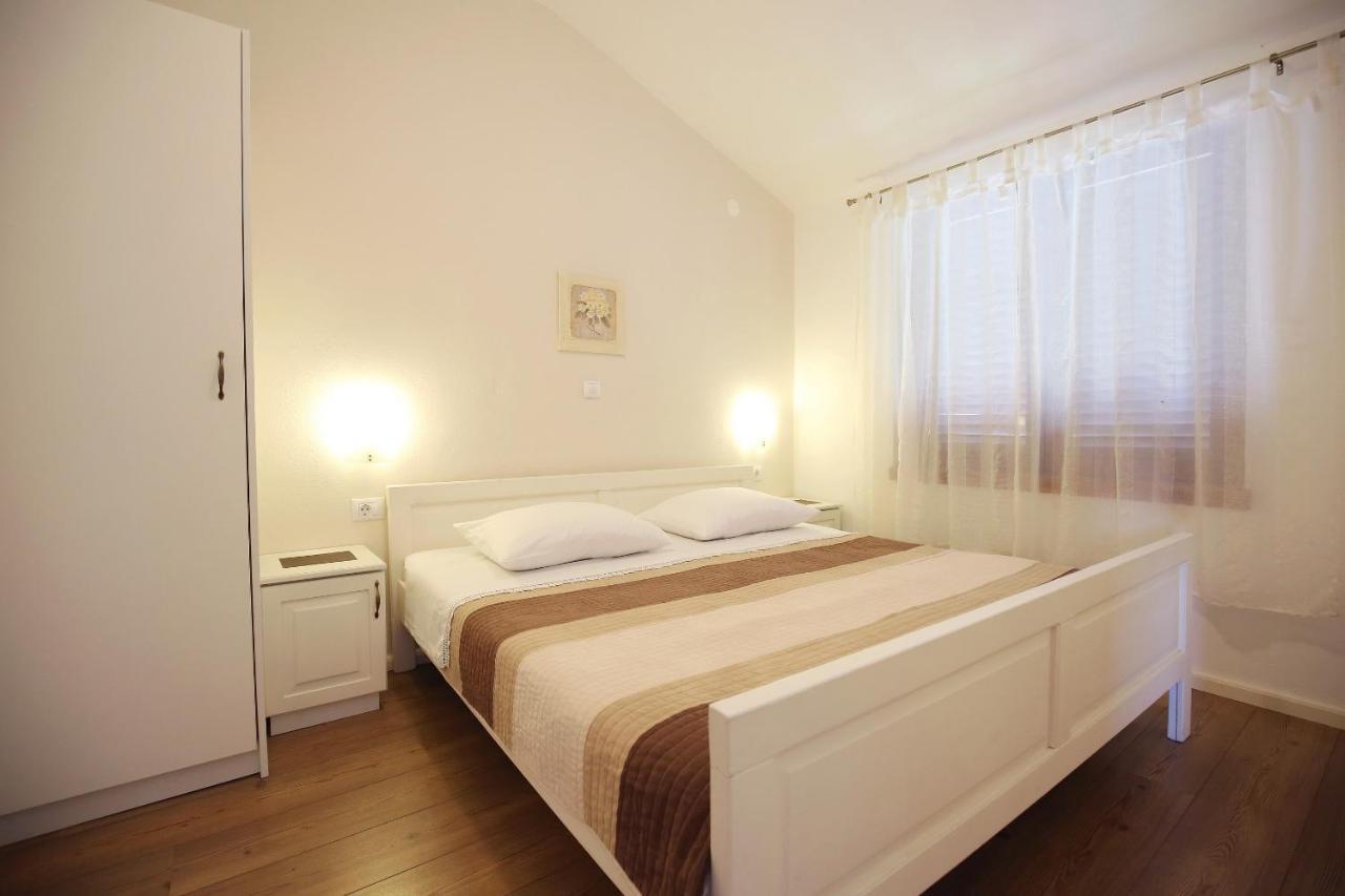 Apartmani Dane Sukošan Екстериор снимка